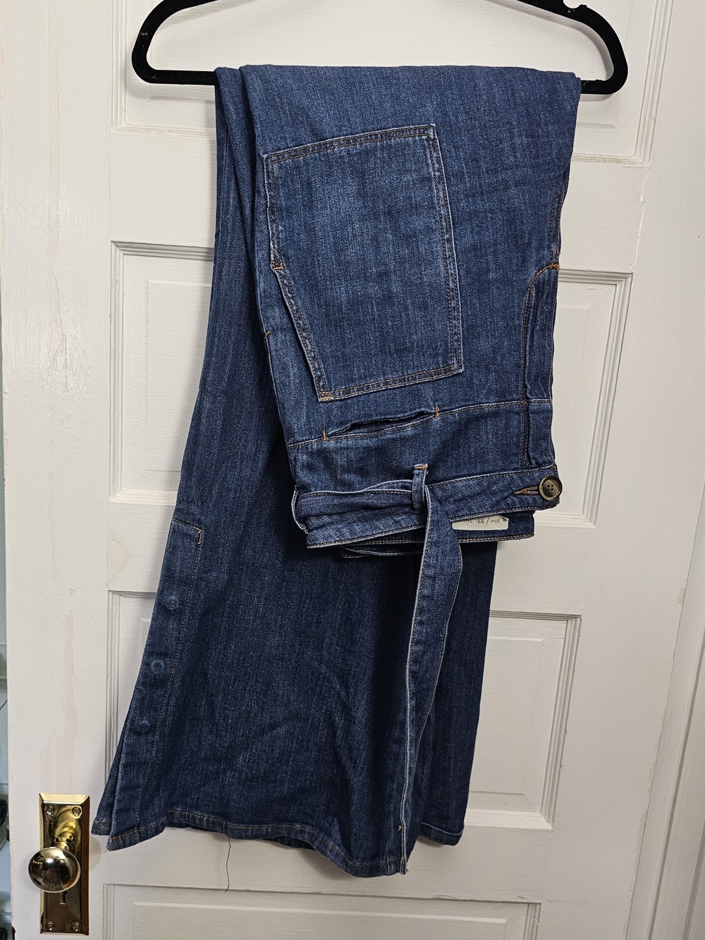 High-Waisted Wide Leg Dark Blue PILCRO Jeans with Self Tie Belt 33 Tall - Picture 2 of 7
